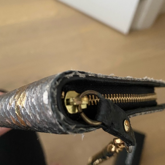 Club monaco leather wristlet - Picture 5 of 7